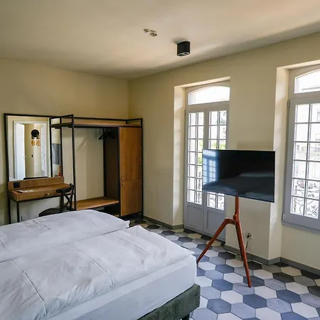 Seven Town House Boutique Hotel