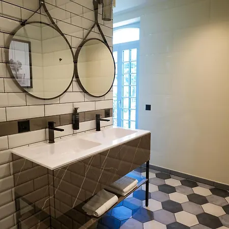 Seven Town House Boutique Отель 3*