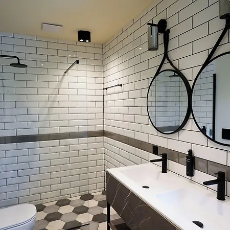 Seven Town House Boutique Отель Локарно