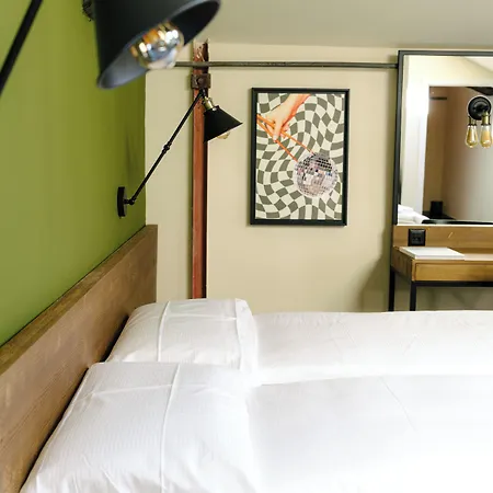 Seven Town House Boutique 3*