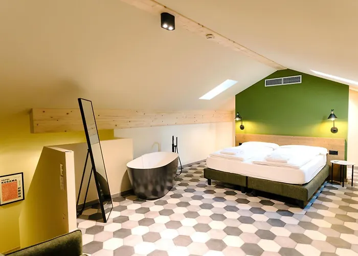 Seven Town House Boutique Hotel 3*